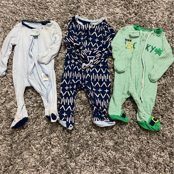 Newborn boy sleepers bundle - Picture 3 of 5